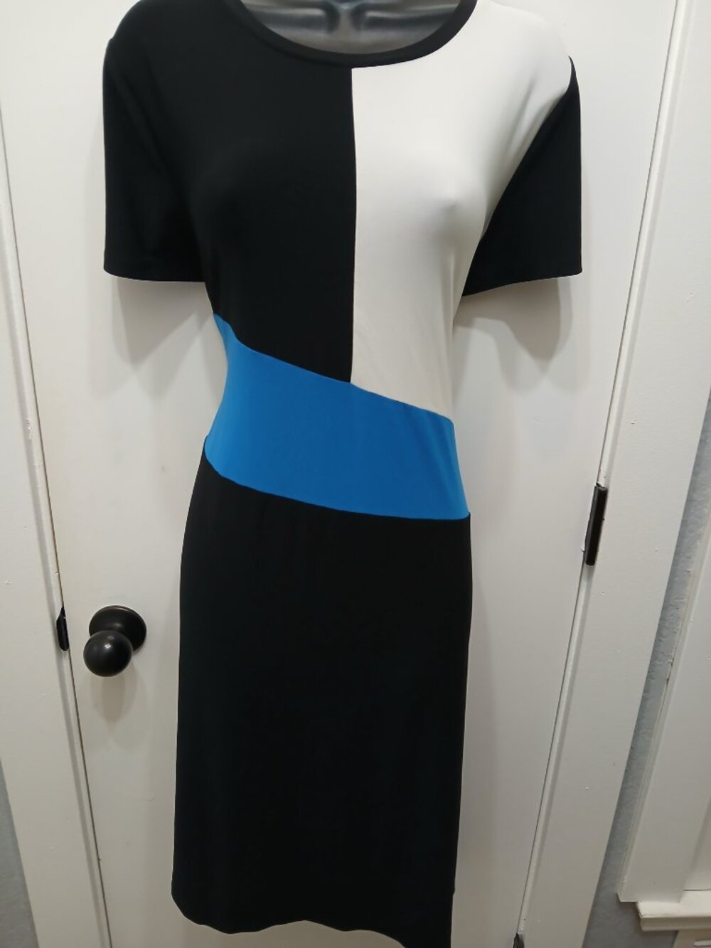 DKNY Tri Color T Dress🩵💙🖤🤍 - Picture 4 of 11